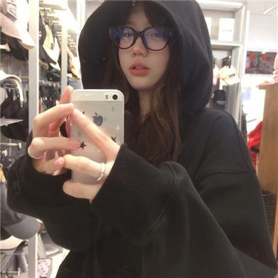 金爪女郎